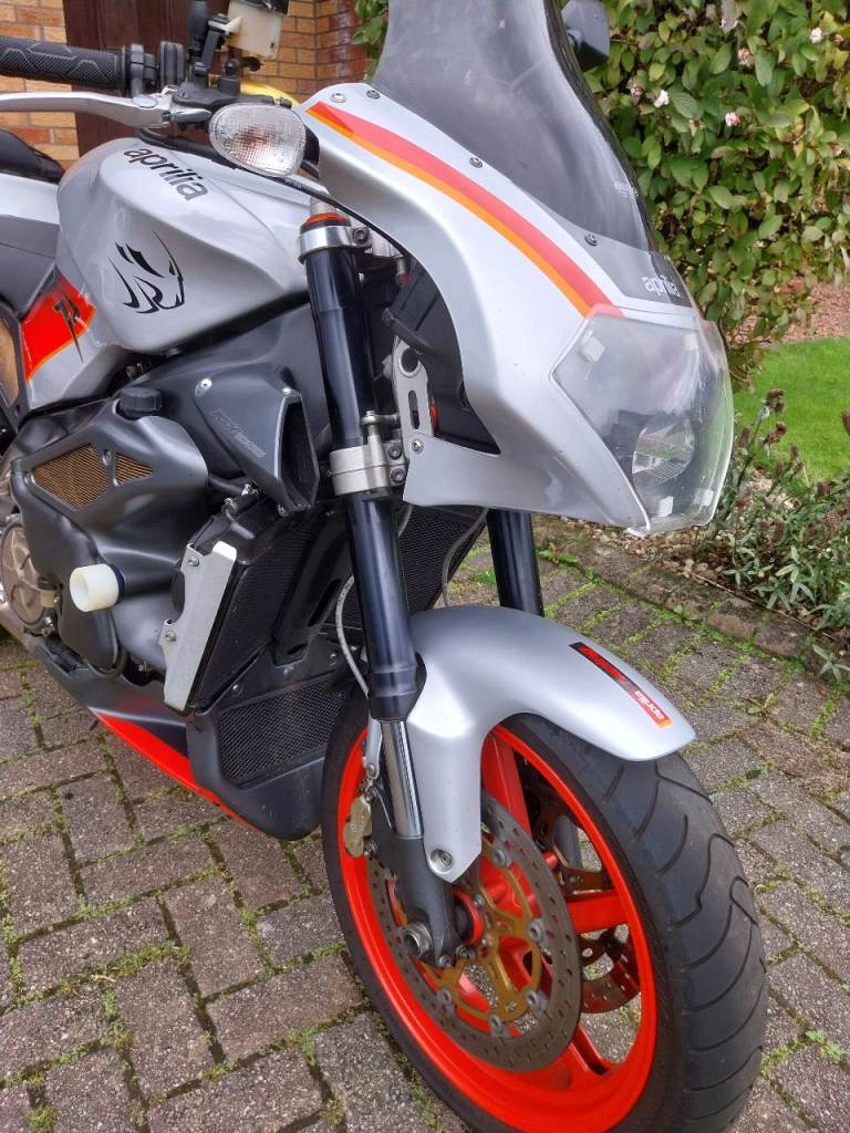 APRILIA Tuono Fighter 2005, 998 (cc)