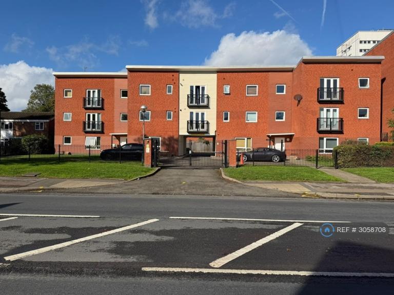 1 bedroom flat in Priory Court, Birmingham, B5 (1 bed) (#3058708)