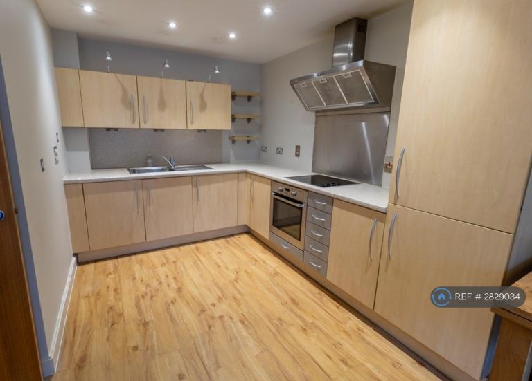 2 bedroom flat in Browning Street, Birmingham, B16 (2 bed) (#2829034)