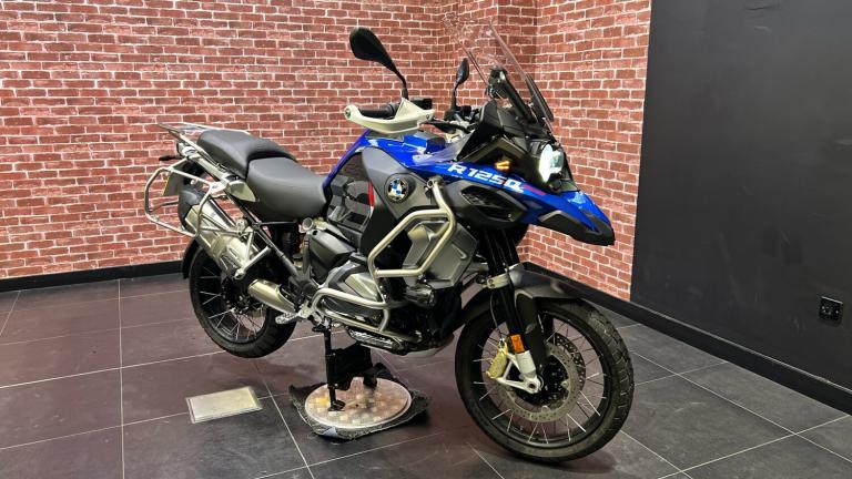 2023 BMW R1250 BMW R1250 GS Adventure TE DUEL Petrol Manual