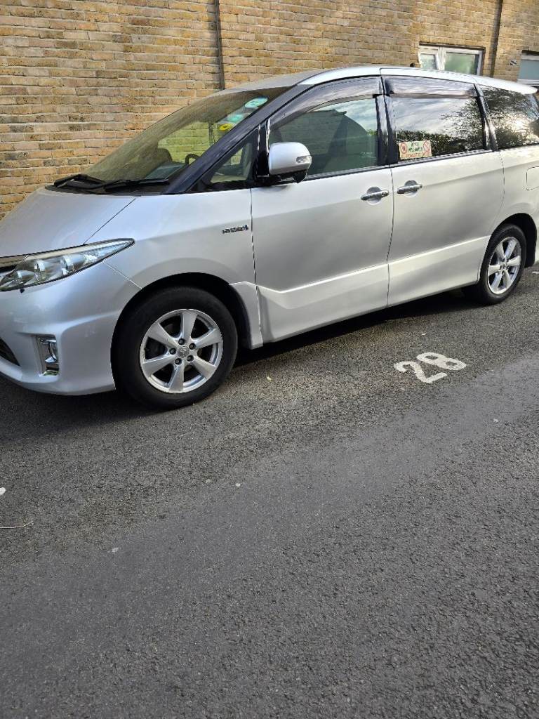 Toyota Estima Hybrid
