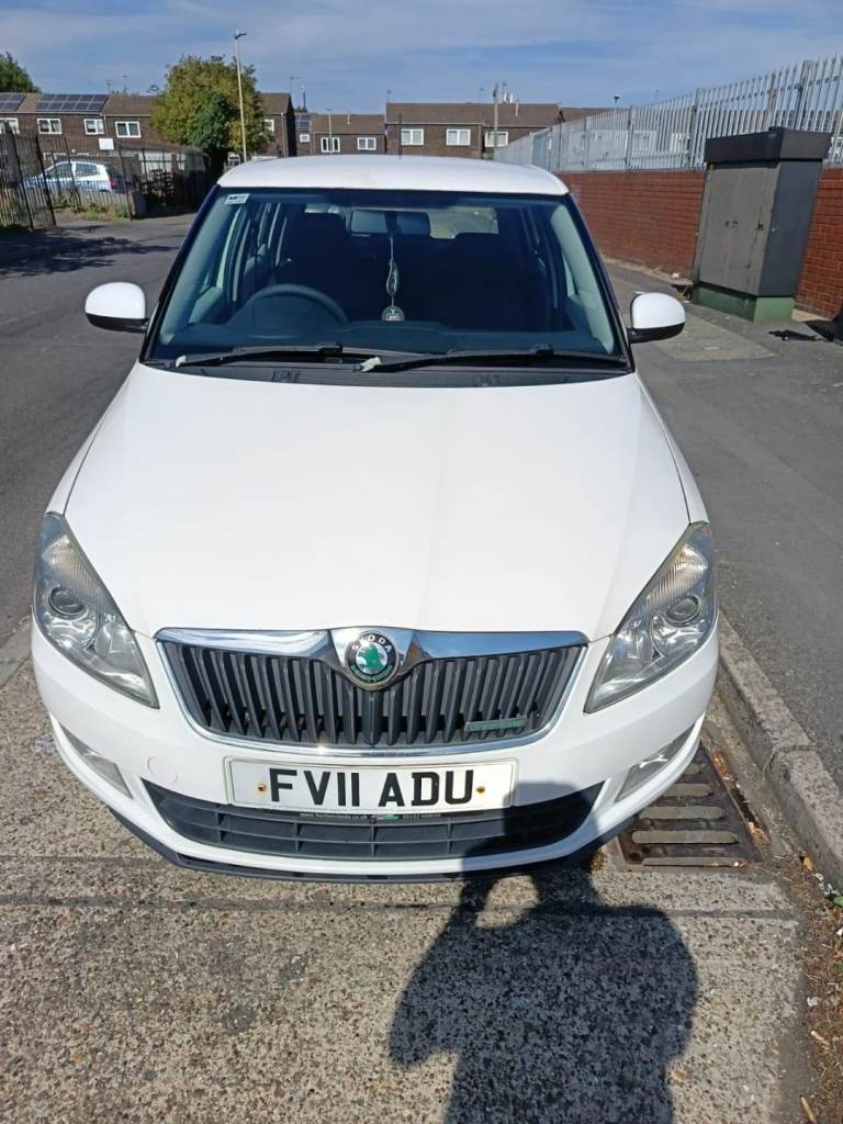 Skoda, FABIA, Hatchback, 2011, Manual, 1199 (cc), 5 doors