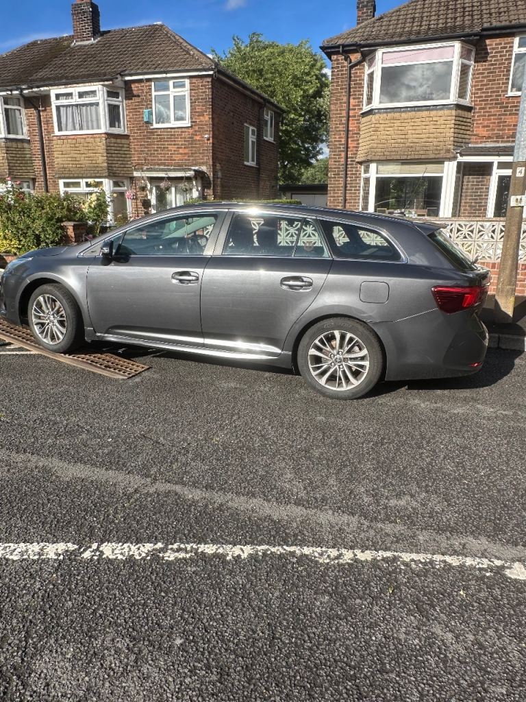 Toyota, AVENSIS, Estate, 2016, Manual, 1995 (cc), 5 doors