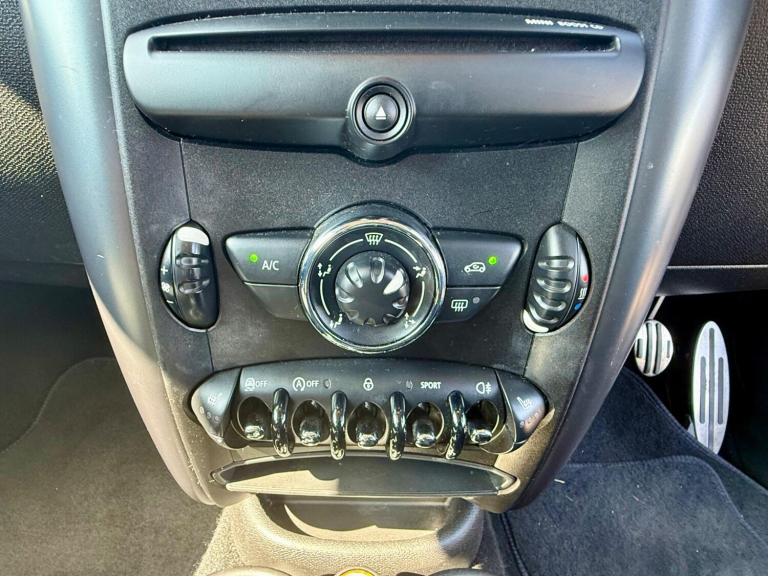 2013 MINI Countryman 2.0 Cooper SD Euro 5 (s/s) 5dr HATCHBACK Diesel Manual