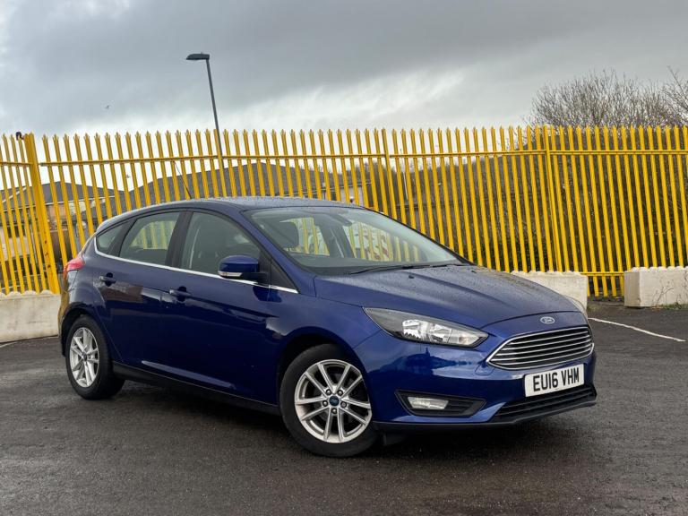 2016 Ford Focus 1.0T EcoBoost Zetec Euro 6 (s/s) 5dr HATCHBACK Petrol Manual