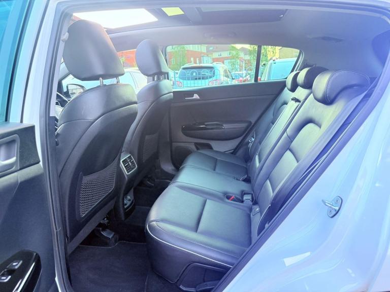 2019 Kia Sportage 1.6 CRDi EcoDynamics+ 4 DCT AWD Euro 6 (s/s) 5dr ESTATE Diesel/Electric Hybrid ...