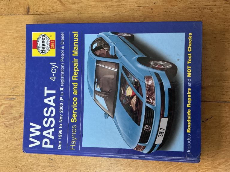 Haynes: VW Passat, petrol and diesel. Reg P -X