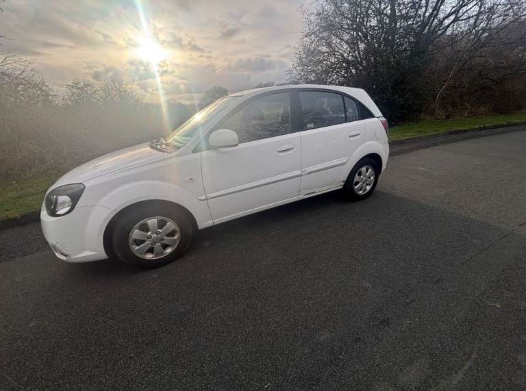 Kia, RIO, Hatchback, 2011, Manual, 1399 (cc), 5 doors