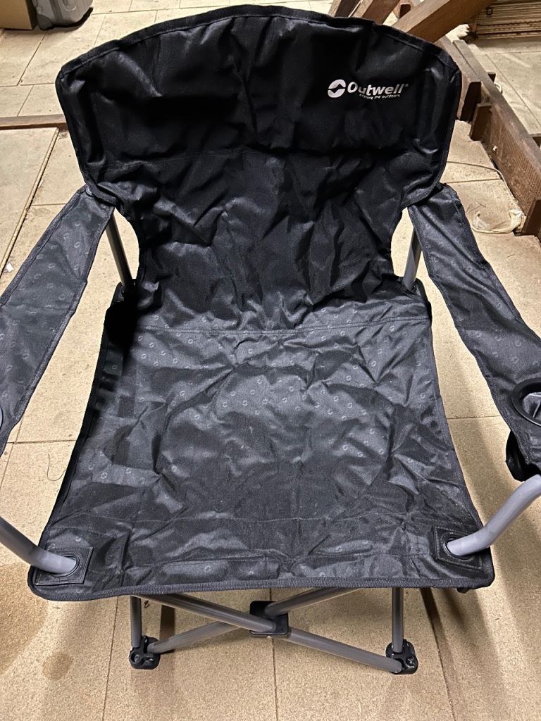 2x Outwell Catamarca XL Camping Chair – Folding Camping Arm Chair