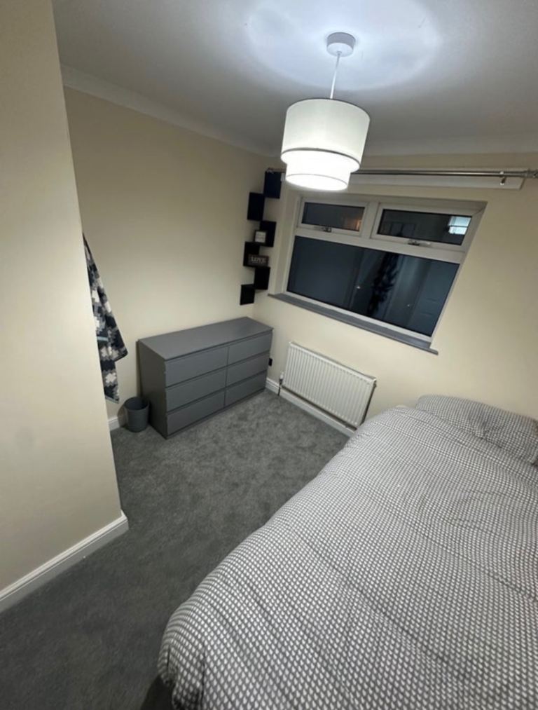 Single bedroom to rent Blackwood 