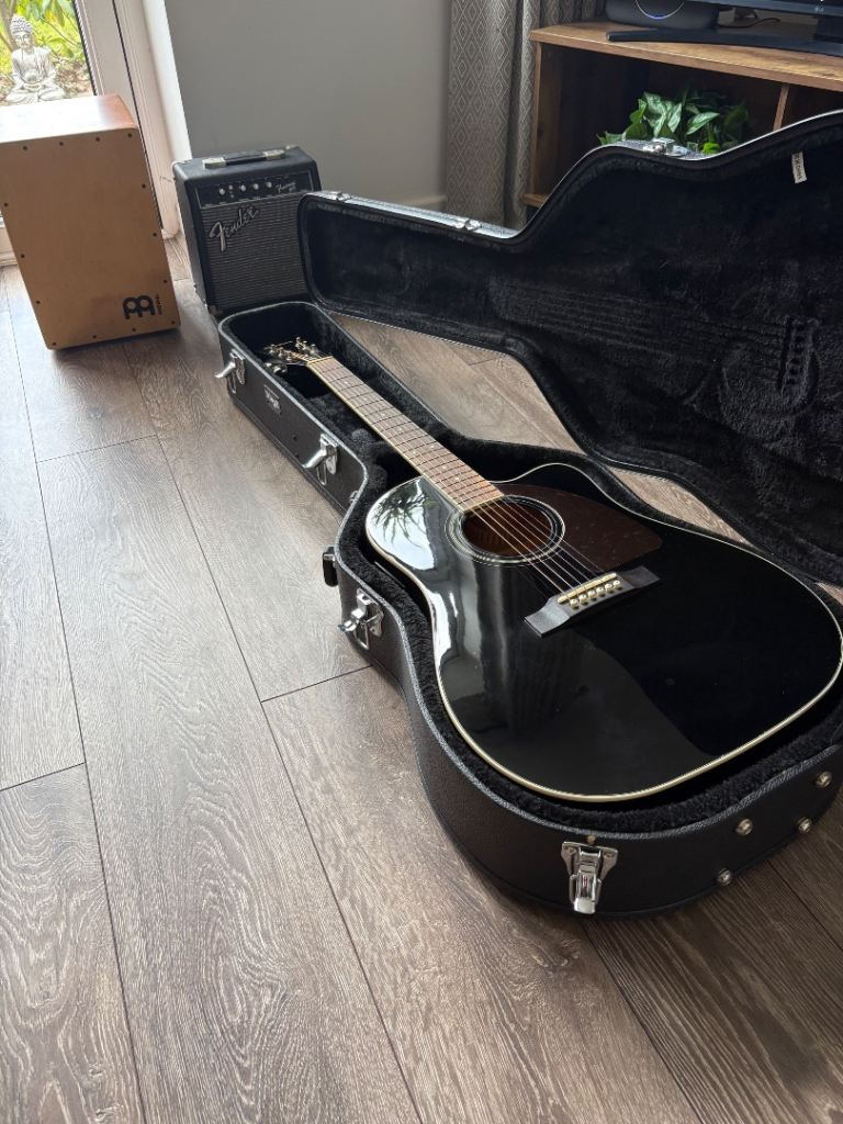 Epiphone AJ220SCE Electroacoustic Guitar & Stagg Hardcase