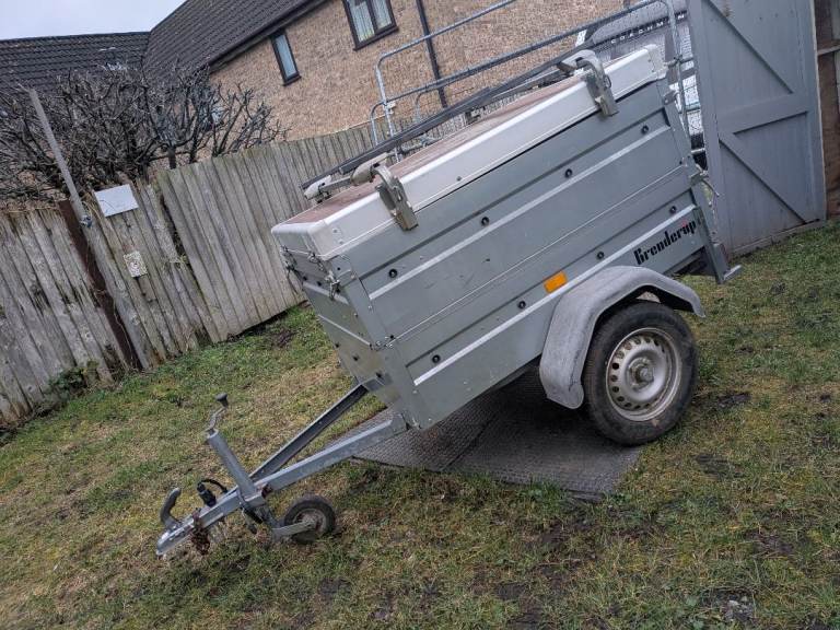 Trailer ie for fishing or champing  