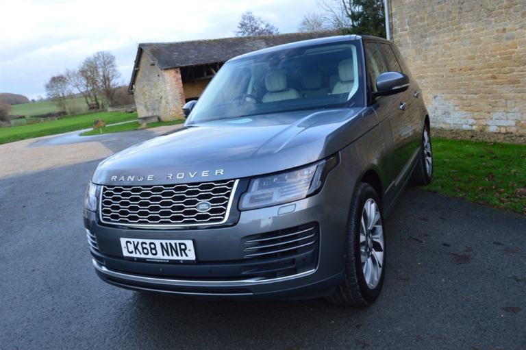 2018 Land Rover Range Rover 4.4 SDV8 Autobiography 4dr Auto ESTATE DIESEL Automatic