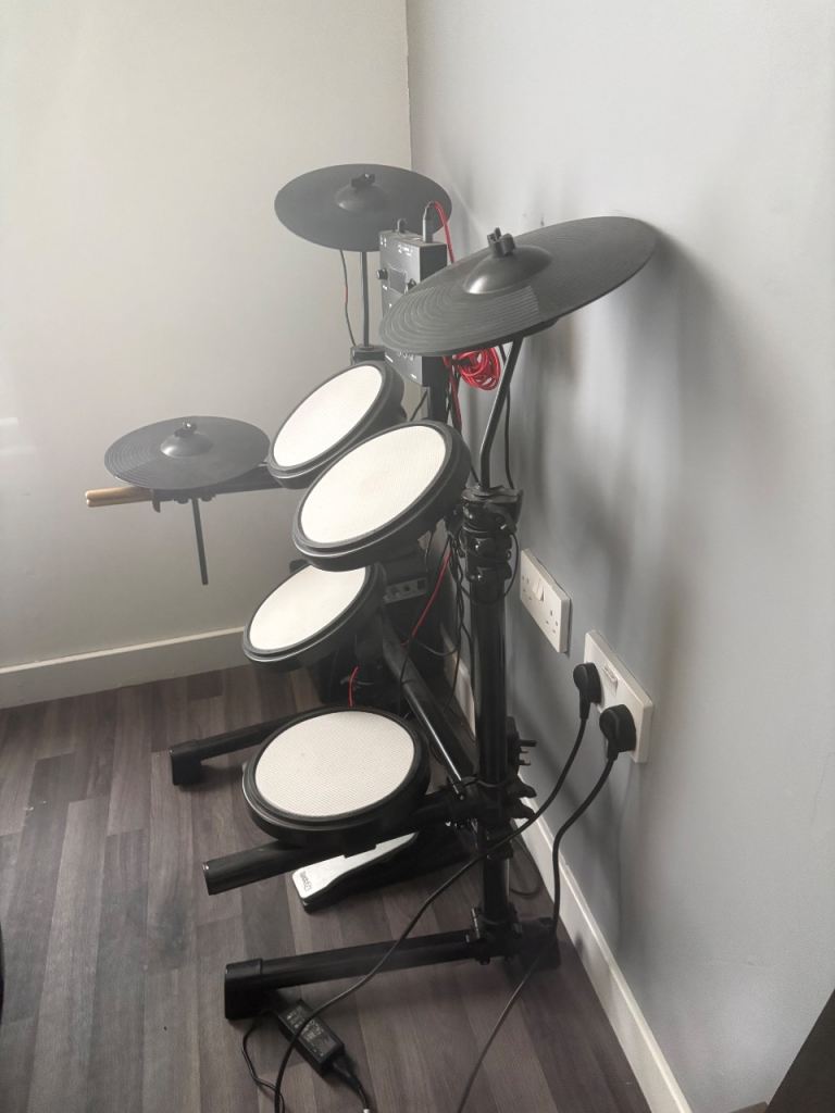 Selling a RockJam electric drum kit in great condition.