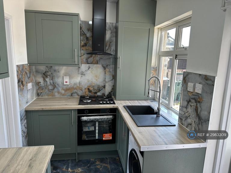 1 bedroom house in Wood Lane, Chippenham, SN15 (1 bed) (#2983309)