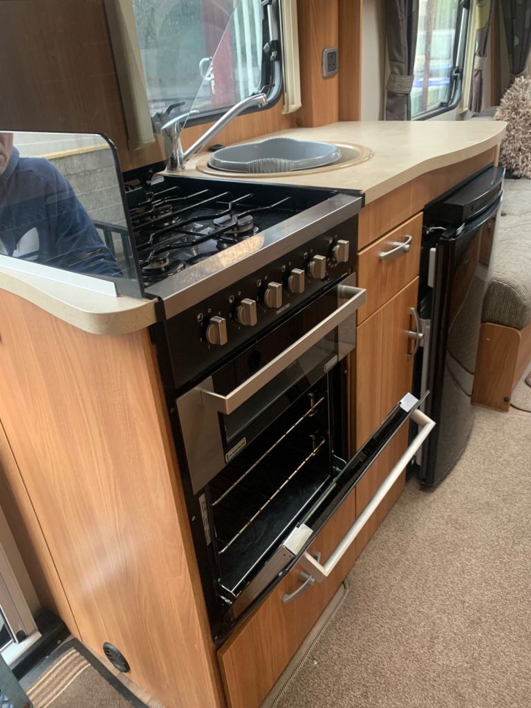 Swift Challenger Sport 586 - 6 Berth Caravan