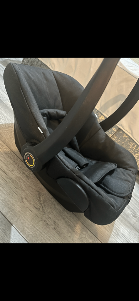 Ickle bubba newborn car seat 