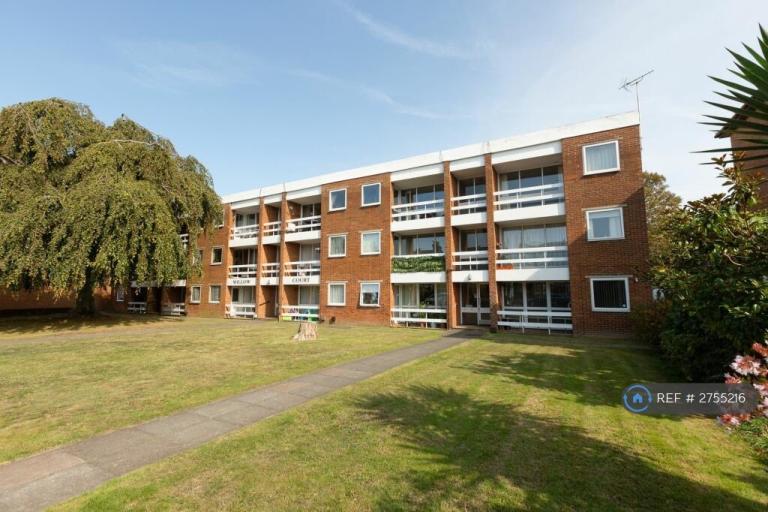 2 bedroom flat in St. Peters Park Road, Broadstairs, CT10 (2 bed) (#2755216)