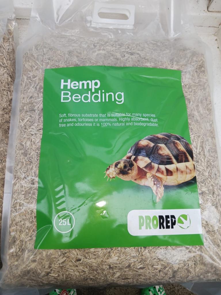NEW PRO  REP PET HEMP BEDDING 2 BAGS OF 25 LITRES  