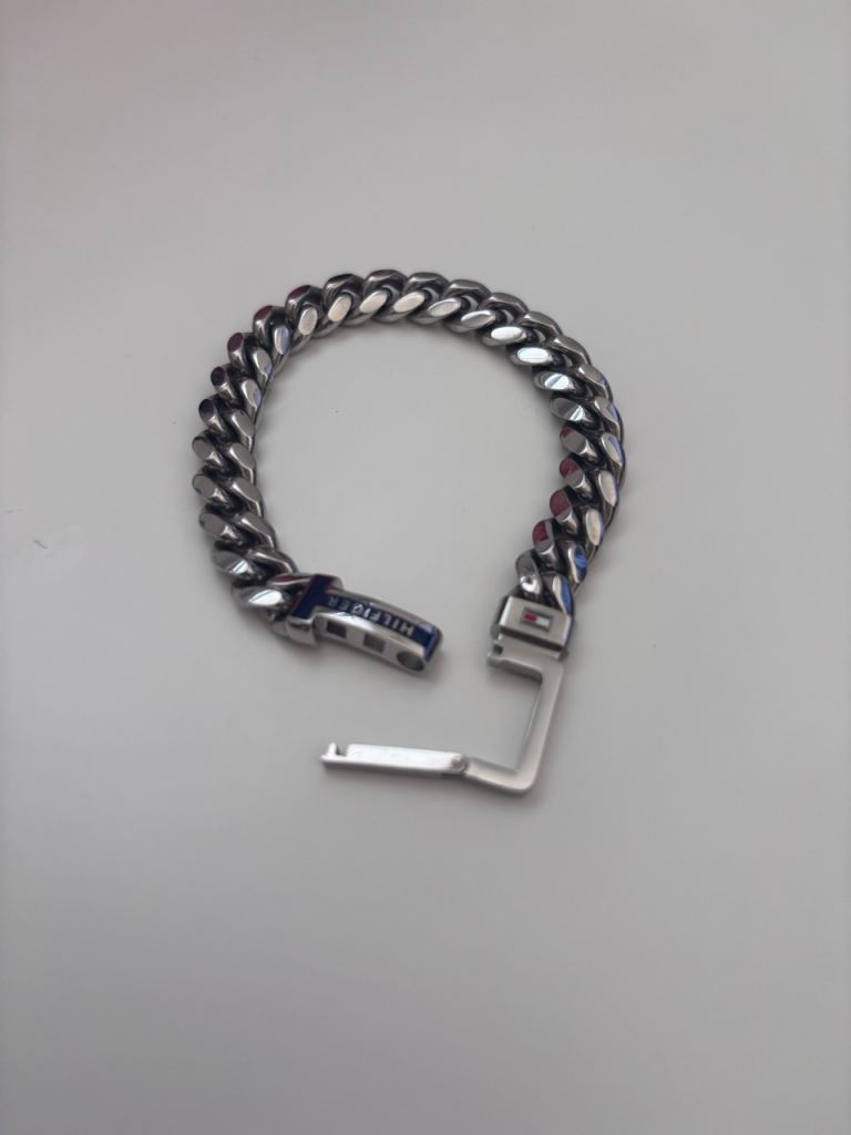 Tommy hilfiger bracelet 