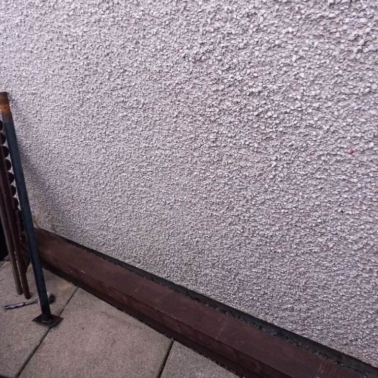 Reduced again posts for fencing 5ft 10 already painted not needed