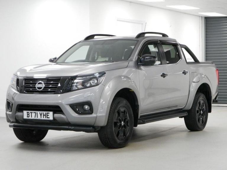 71 NISSAN NAVARA 2.3 DCI 190 BHP N-GUARD 4WD AUTOMATIC