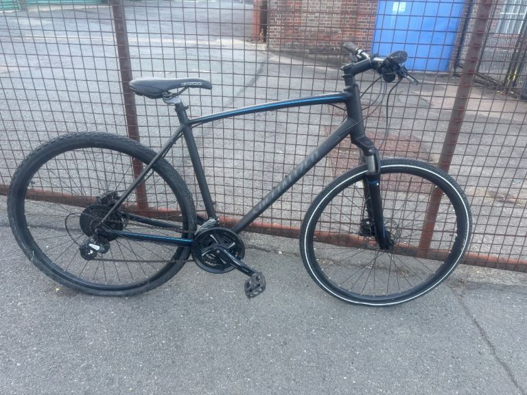 Specialized Crosstrail Hybrid Mountain Bike 