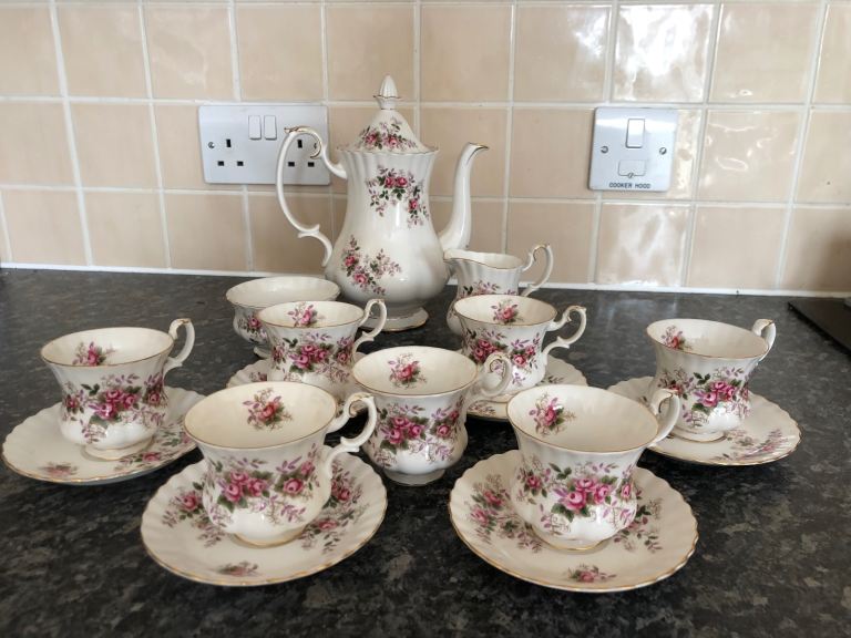Royal Albert Lavender Rose tea set