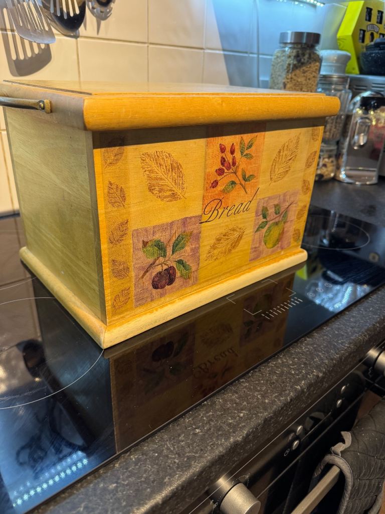 image for Solid wood bread bin