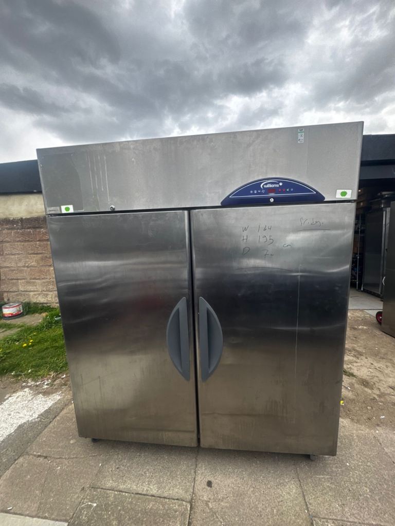 Commercial Williams double door fridge like new cafe shop restaurant 