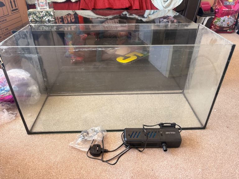 Fish tank 