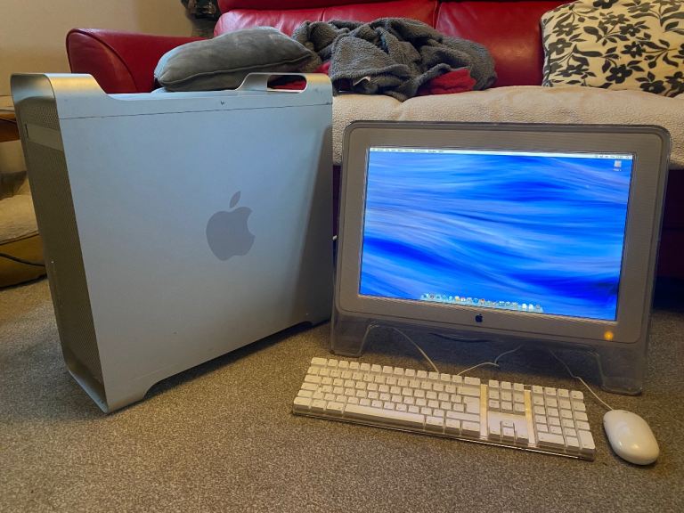 Apple PowerMac G5 + Apple 20” Cinema Display *Collectors Item*