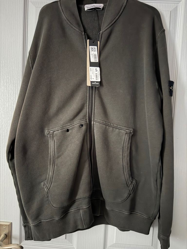 Brand new Men’s XL Stone Island Cardigan 