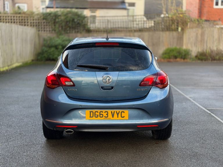 Vauxhall, ASTRA, Hatchback, 2013, Manual, 1956 (cc), 5 doors