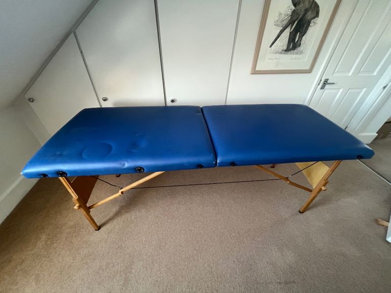 Massage table 