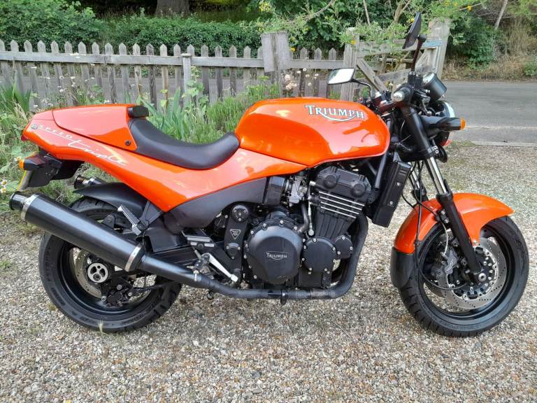 Triumph Speed Triple Mk1 900, 1995
