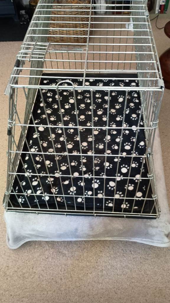 Extra large 38" Sloped Car Dog Crate