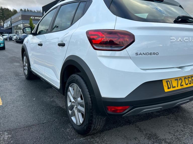 2023 Dacia Sandero Stepway 1.0 TCe Essential Euro 6 (s/s) 5dr HATCHBACK Petrol Manual
