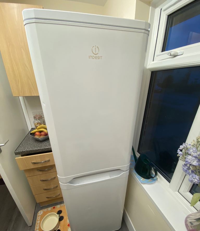 Indesit fridge freezer