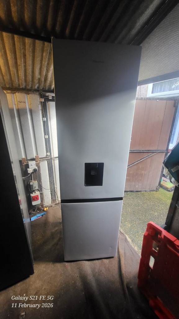 Hisense fridge freezer