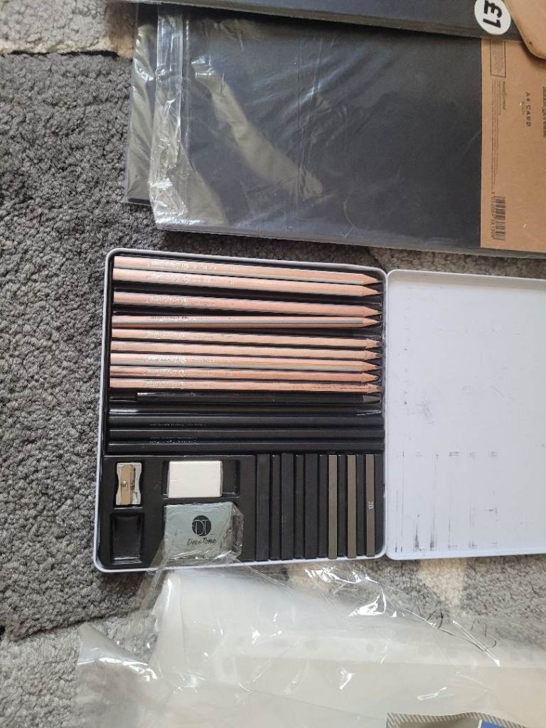 Art set bundle ideal for beginners 