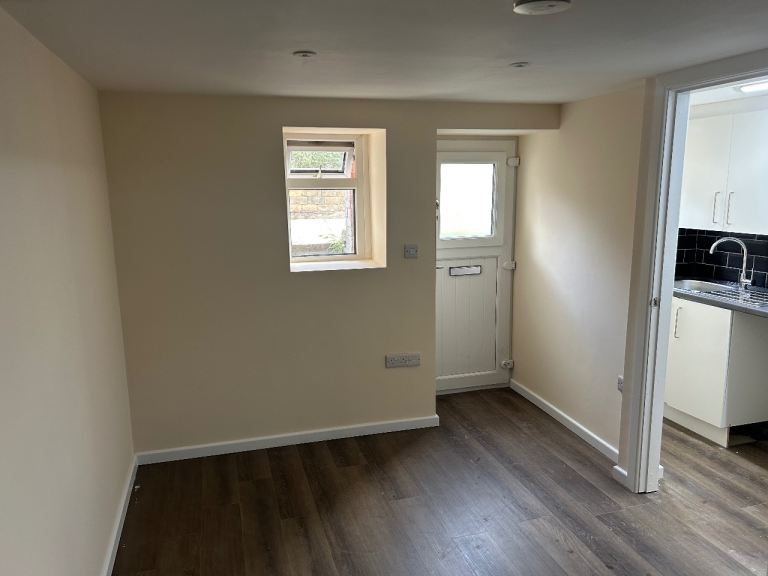 1 Bed Flat