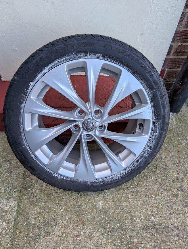 Astra K (2018) Spare 10 Spoke Alloy and Tyre 17"
