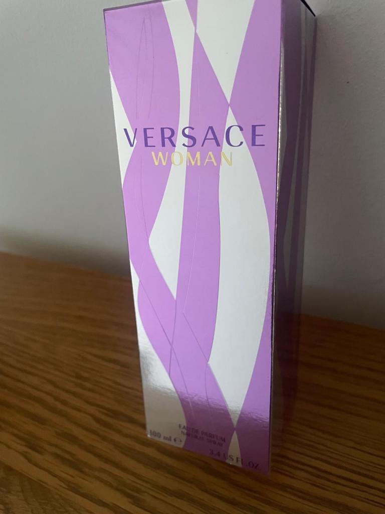 VERSACE WOMAN