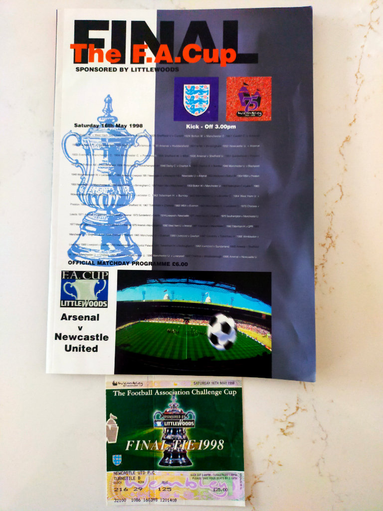 FA CUP FINAL 1998 PROGRAMME & Matchday Ticket ARSENAL V NEWCASTLE UNITED. Both Excellent condition 