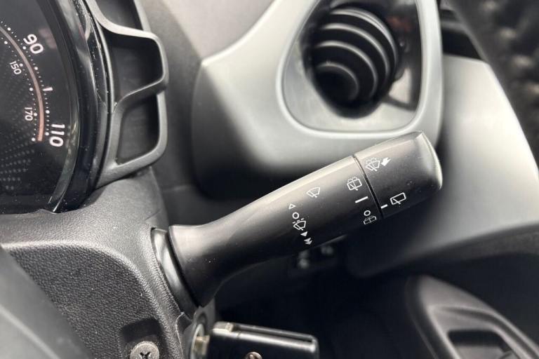 2021 71 TOYOTA AYGO 1.0 VVT-I X-PLAY HATCHBACK 5DR PETROL MANUAL EURO 6 (S/S) (7