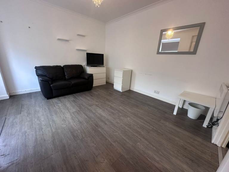 Studio Flat - Ocean Village - ALL BILLS INC - Available 18th January 2026