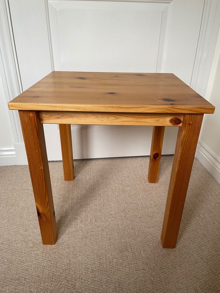 Kids Table and Chairs