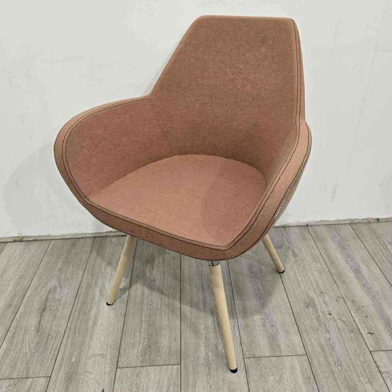 Profim Fan Lounge Chair – Peach Fabric, Maple Legs