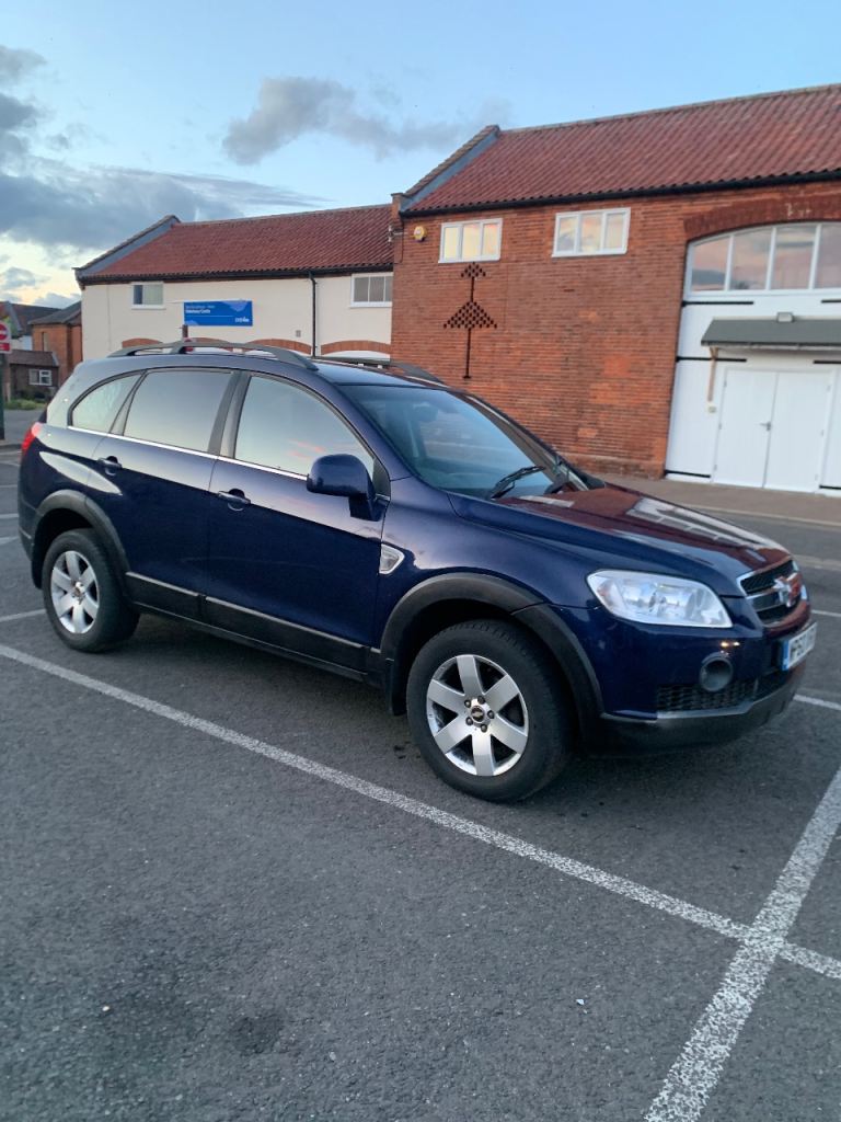 Chevrolet, CAPTIVA, Estate, 2011, Manual, 1991 (cc), 5 doors